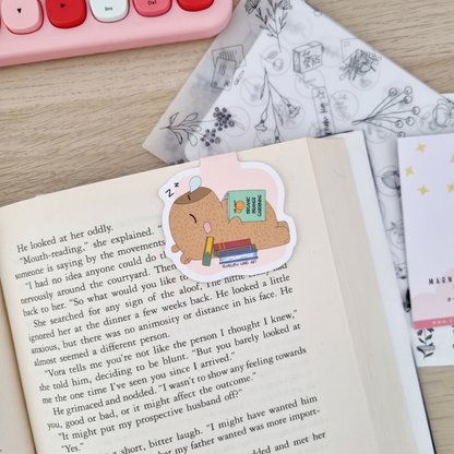 Magnetic Bookmark - Capybara's Cozy Corner