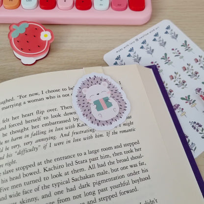 Magnetic Bookmark - Adorable Reading Headgehog