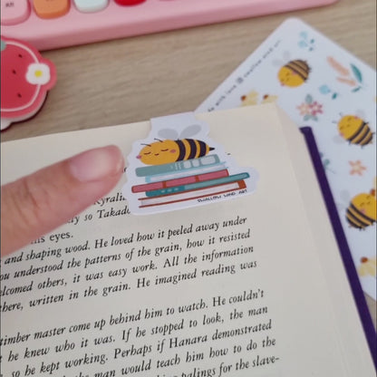 Magnetic Bookmark - Happy Bee with Books